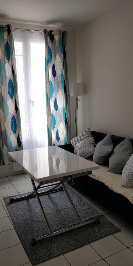 Modern 1 Bedroom Apartment Near The Metro. Ivry-sur-Seine Ngoại thất bức ảnh