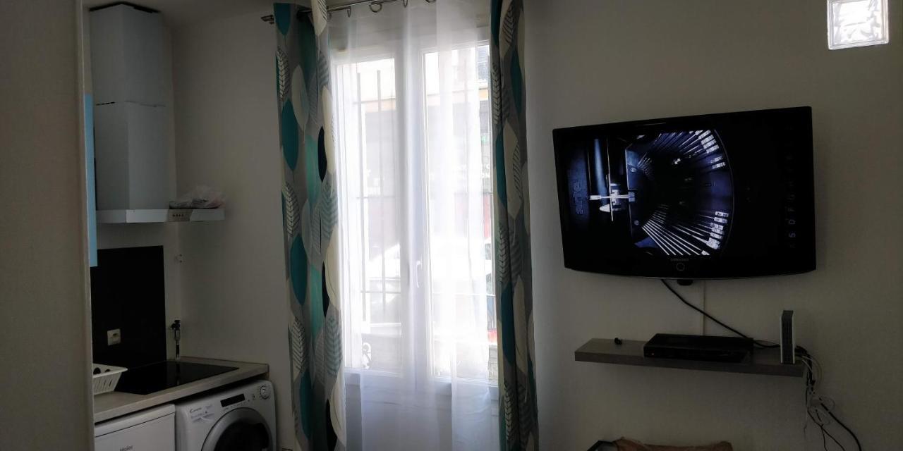 Modern 1 Bedroom Apartment Near The Metro. Ivry-sur-Seine Ngoại thất bức ảnh